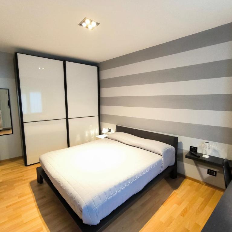 Casa Dina - Appartamento con 1 Camera da Letto - 12