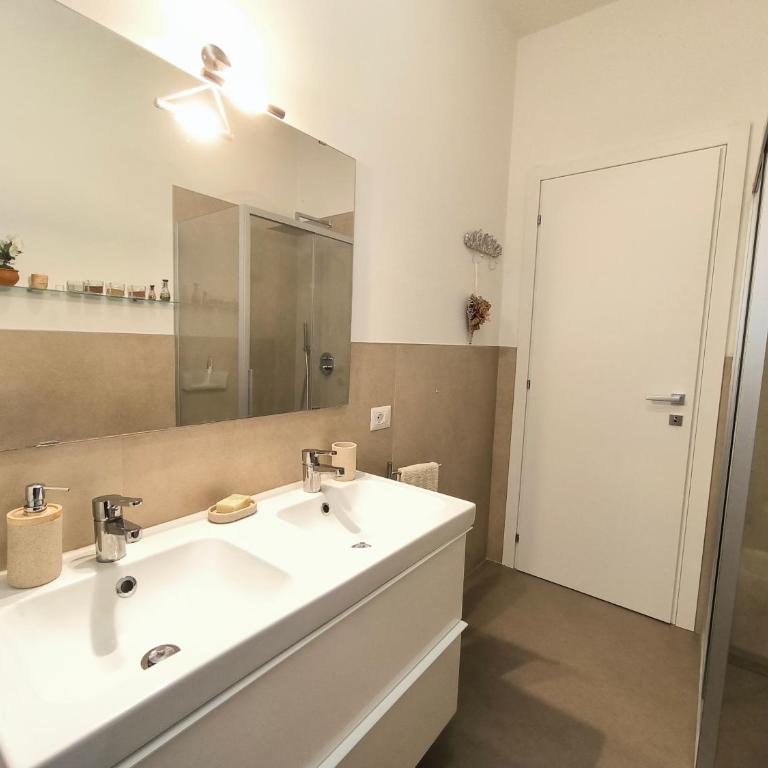 Casa Dina - Appartamento con 1 Camera da Letto - 8
