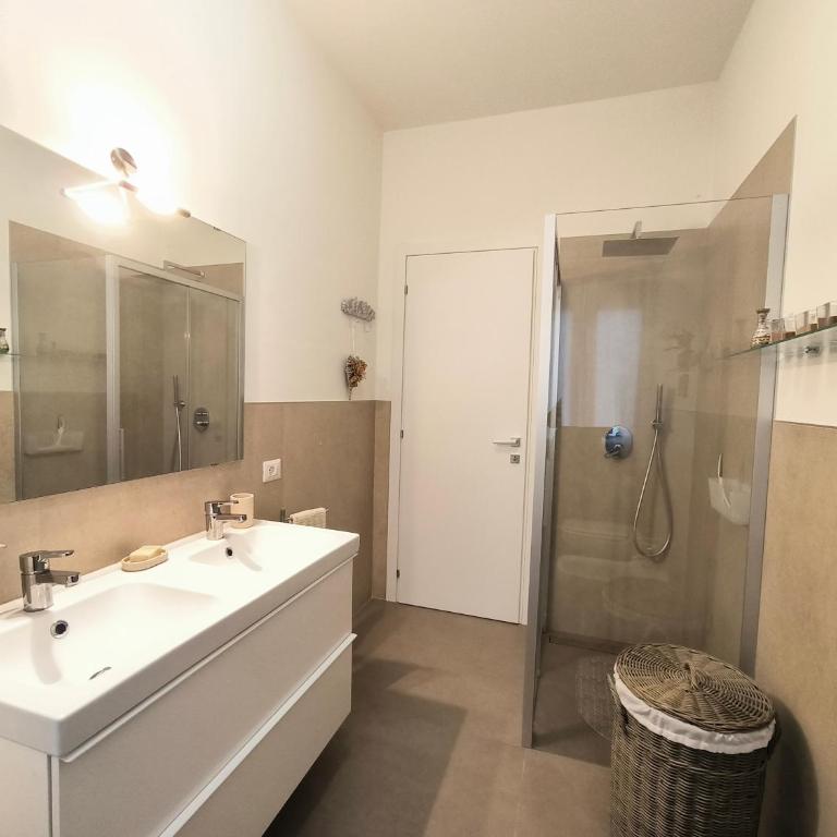 Casa Dina - Appartamento con 1 Camera da Letto - 5