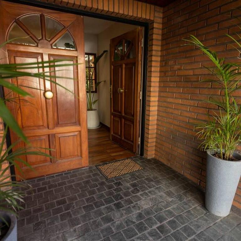 Stunning OASIS house, garden pool BEST AREA 600m2 - Casa de 6 dormitorios - 49
