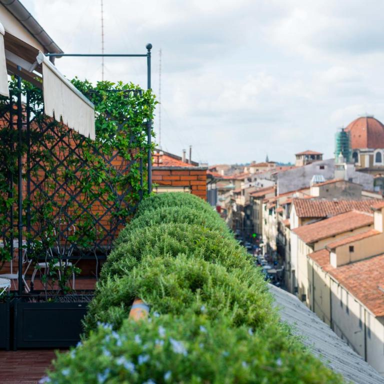 Hotel Orto de' Medici - Camera Matrimoniale Superior con Balcone - 6