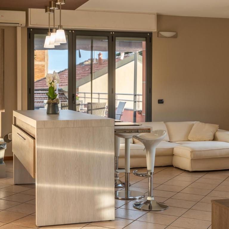 Splendido appartamento con Terrazza - Appartamento con 1 Camera da Letto e Balcone - 4