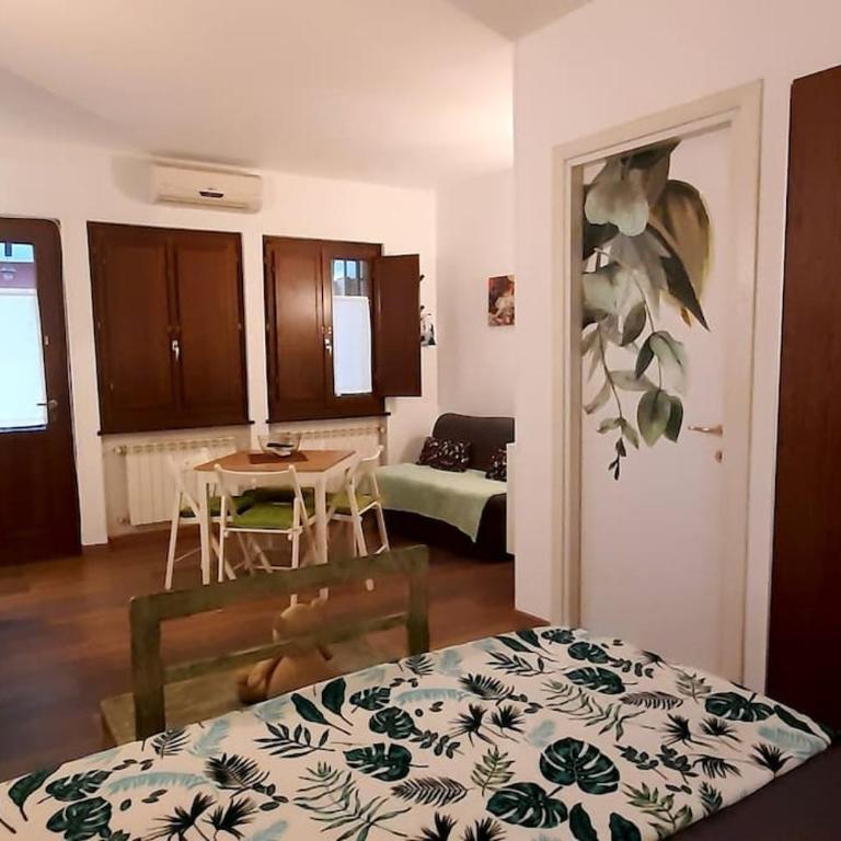 Open space davanti alla Metro - Torino Centro - Appartamento con 1 Camera da Letto - 12