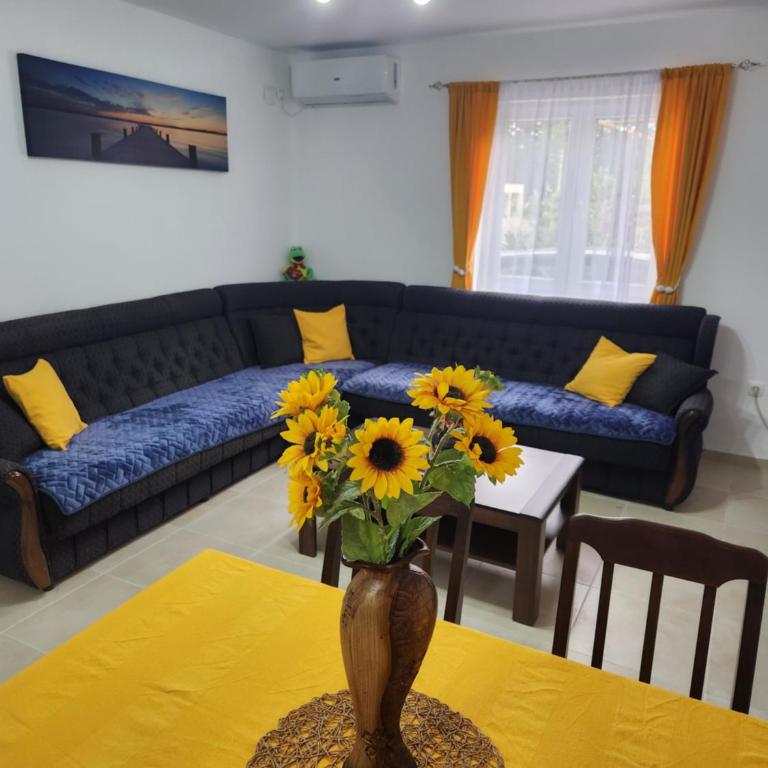 Apartment Tamara - Two-Bedroom Apartment - 19