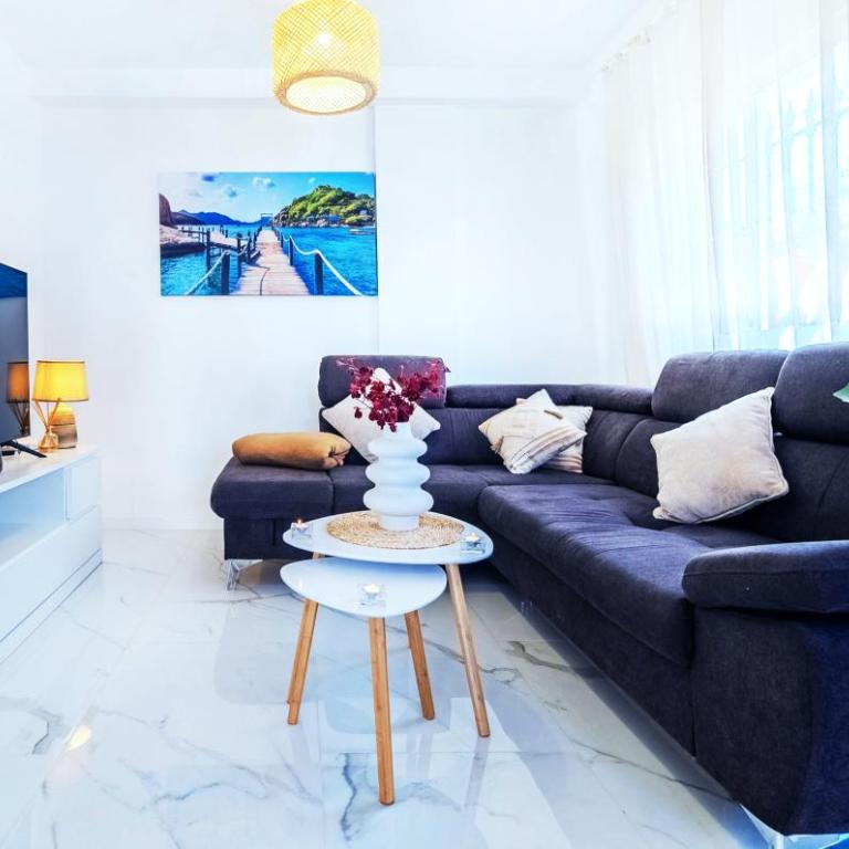 Casa Mario, La Zenia Boulevard area,fantastic 2 bedrooms, 2 bathrooms house with communal swimming pool and barbecue - Apartamento de 2 dormitorios - 6
