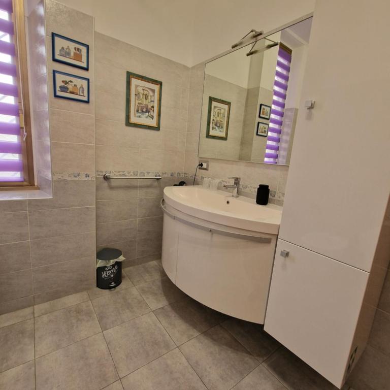 GarbantSuite Apartment In Rome - Two-Bedroom Apartment - 42