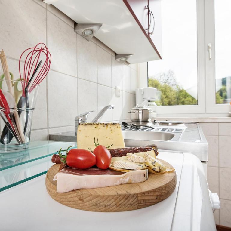 Ferienwohnungen Theresienhof - Apartment mit 2 Schlafzimmern und Balkon - 7