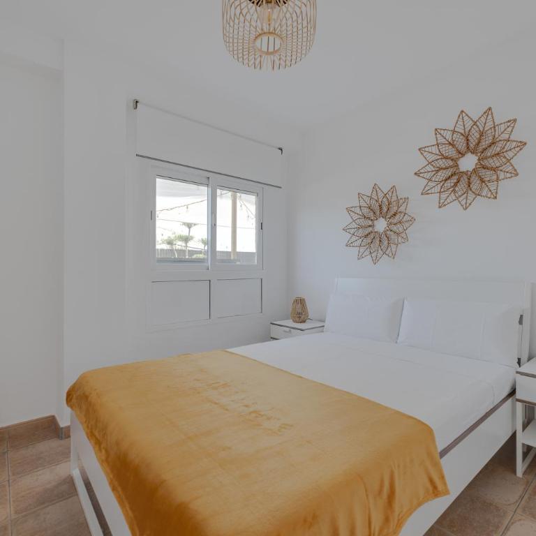 Primera línea playa Denia - Apartamento de 3 dormitorios - 2