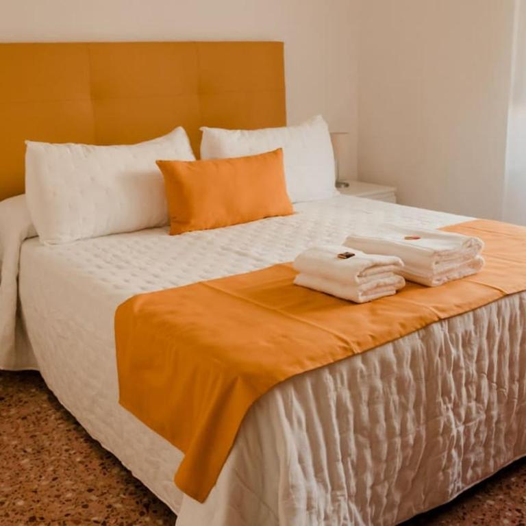 Amplio apartamento en 1ª línea de playa -Free Wifi - Apartamento - 4
