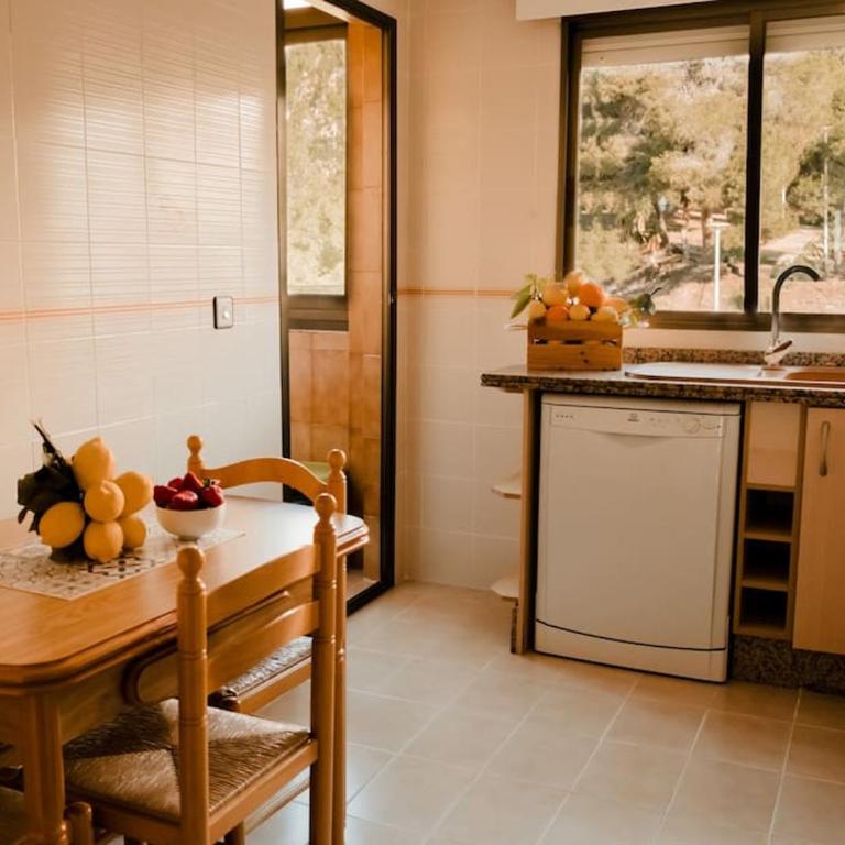 Amplio apartamento en 1ª línea de playa -Free Wifi - Apartamento - 11