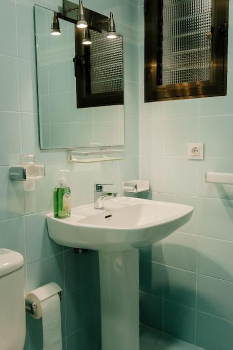 Amplio apartamento en 1ª línea de playa -Free Wifi - Apartamento - 19