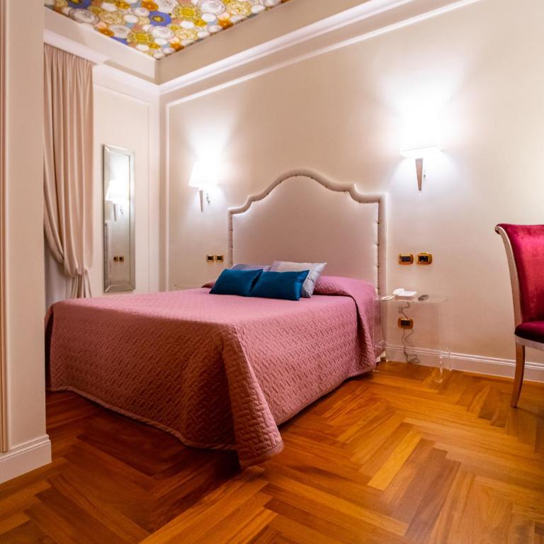 Boutique Hotel Puccini - Camera Matrimoniale Deluxe - 3