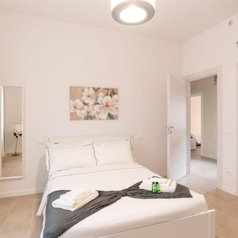 Mentana Guest House - Camera Matrimoniale con Bagno Privato - 1