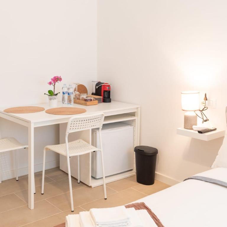 Mentana Guest House - Camera Matrimoniale con Bagno Privato - 5