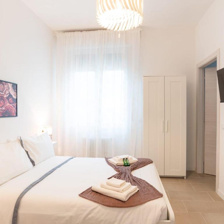 Mentana Guest House - Camera Matrimoniale con Bagno Privato - 1