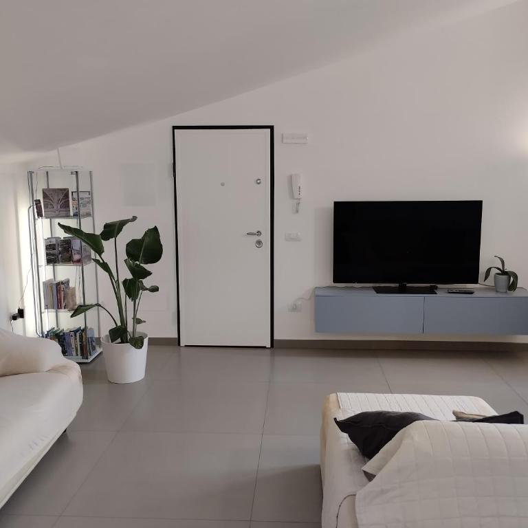 Bellini's House - Two-Bedroom Apartment with Terrace - 5
