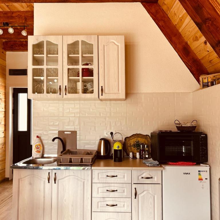 Runolist Chalet - Three-Bedroom House - 13