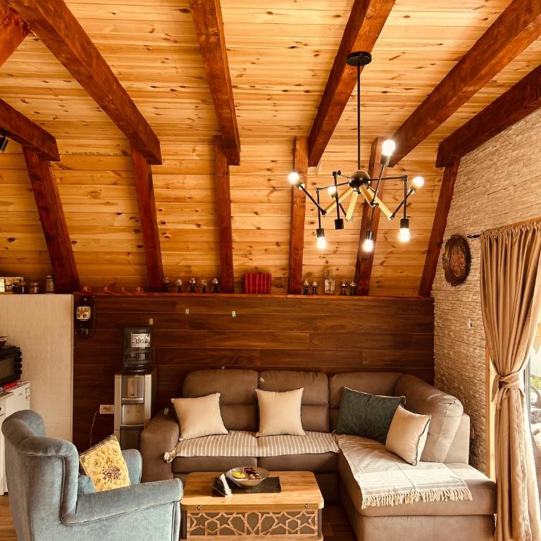 Runolist Chalet - Three-Bedroom House - 11