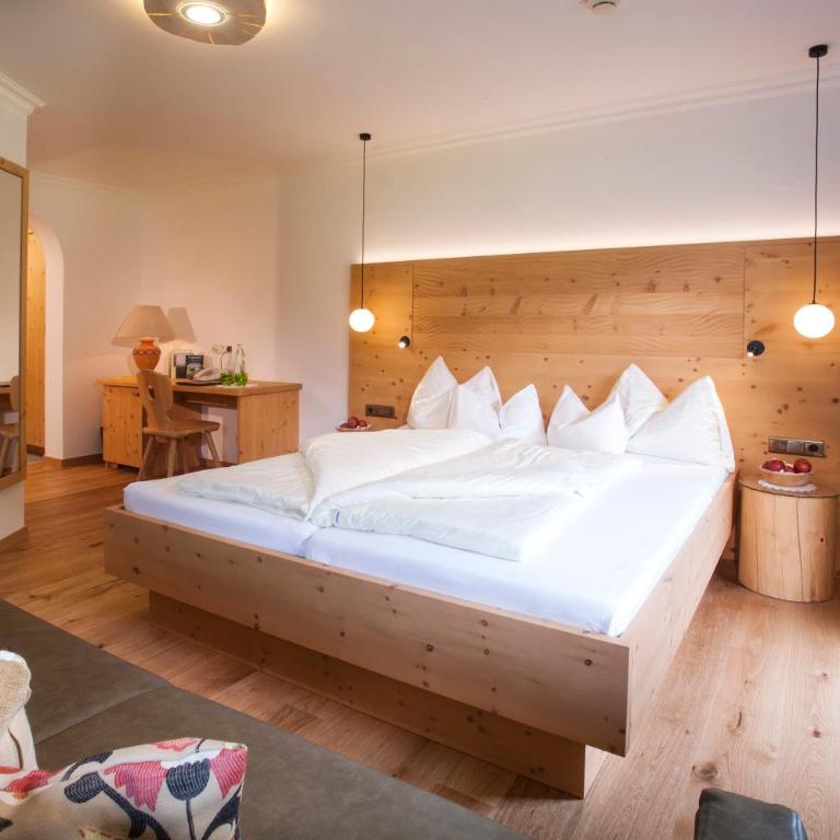 Natur- & Wanderhotel Tuxertal - Sonnenzimmer - 2