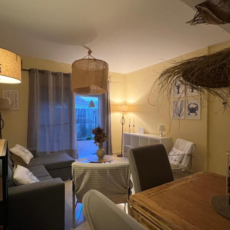 Casa Pez - Three-Bedroom House - 8