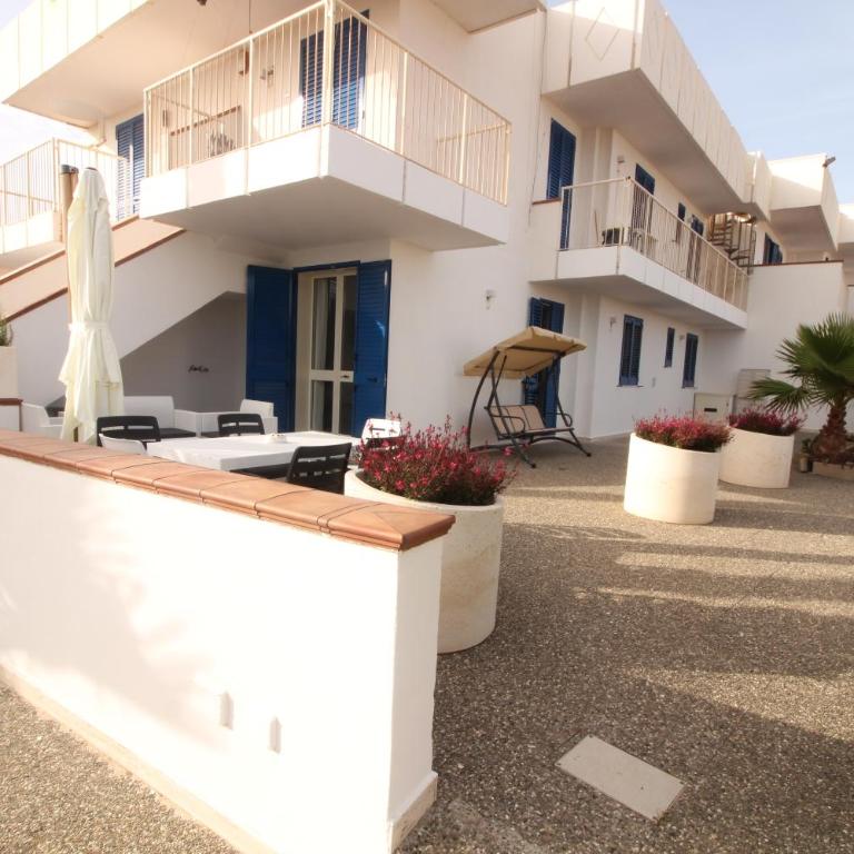 Residence Mare Azzurro - Appartamento - Piano Terra - 1