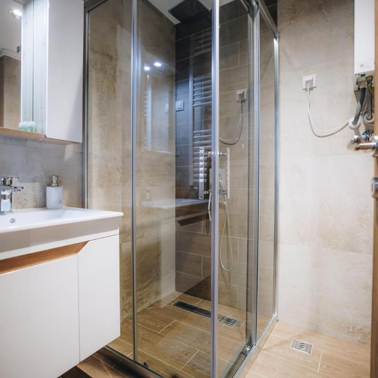 LUST PREMIUM Apartments III - Superior Apartment with Balcony - 17