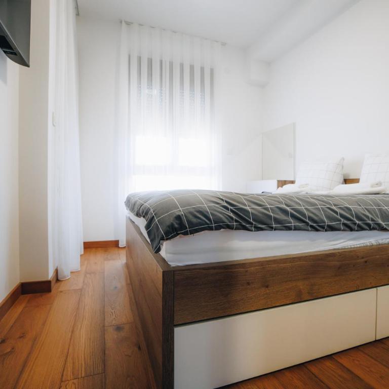 LUST PREMIUM Apartments III - Superior Apartment with Balcony - 5