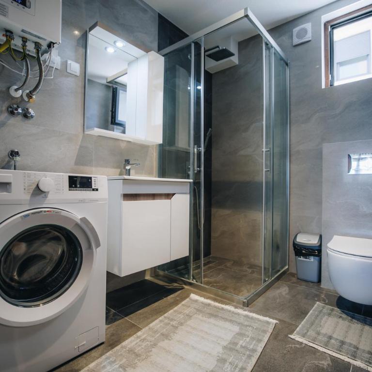 LUST PREMIUM Apartments III - Superior Apartment with Balcony - 4