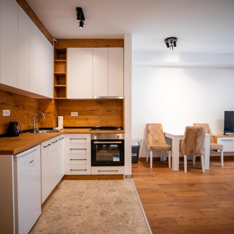 LUST PREMIUM Apartments III - Apartment with Balcony - 2