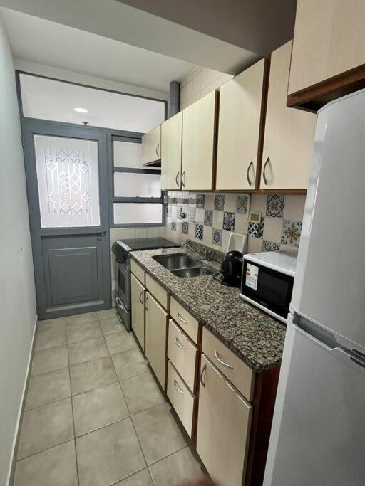 Departamento céntrico en Neuquén - Apartamento de 1 dormitorio - 6