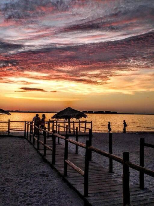 Comodo apt Cerca del Malecon 5 min caminando - Apartamento de 1 dormitorio - 5