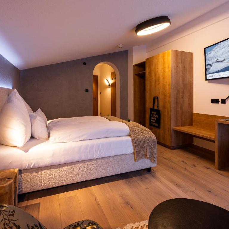 Quality Hosts Arlberg - AFOCH FEI - das Landhaus I SOMMERKARTE PREMIUM - Doppelzimmer mit Balkon - 38