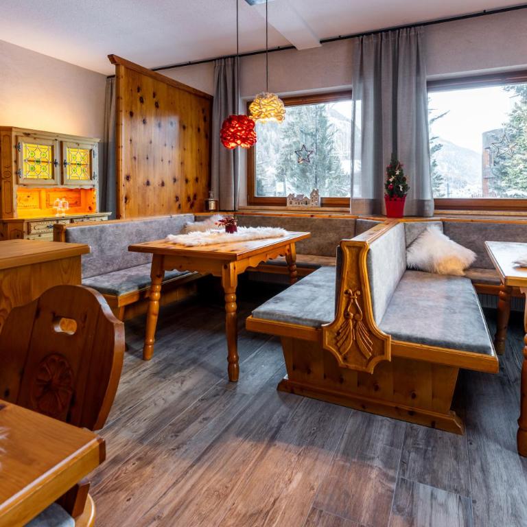 Quality Hosts Arlberg - AFOCH FEI - das Landhaus I SOMMERKARTE PREMIUM - Doppelzimmer mit Balkon - 30