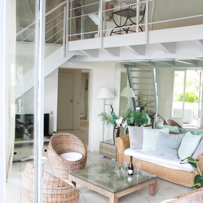 Duplex climatisé avec terrasse vue mer au pied de la plage - Appartement 3 Chambres - 10
