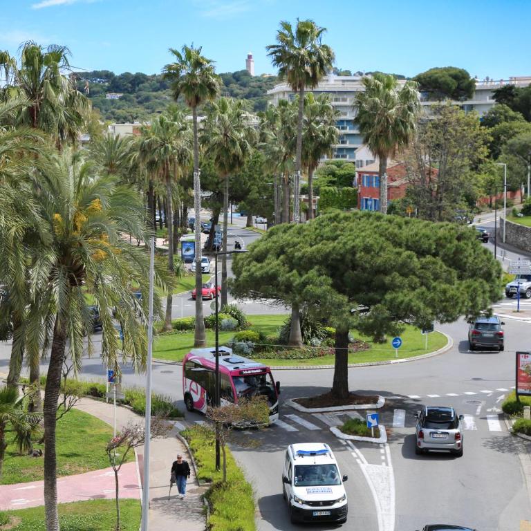 Duplex climatisé avec terrasse vue mer au pied de la plage - Appartement 3 Chambres - 43