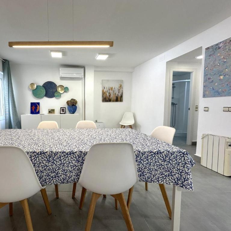 LETS HOLIDAYS House beach in Cala Salions - Casa - 22