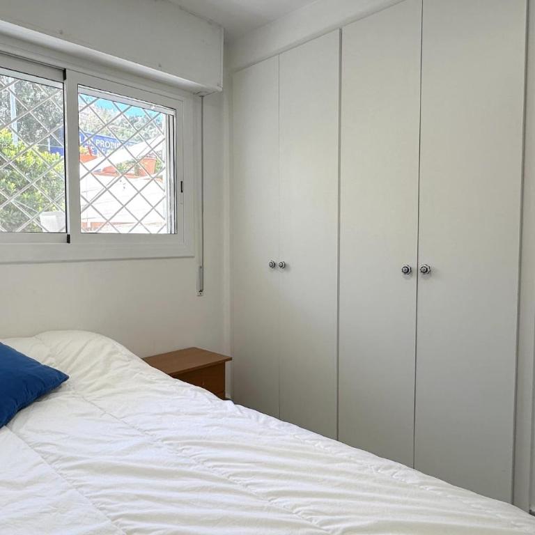 LETS HOLIDAYS House beach in Cala Salions - Casa - 35