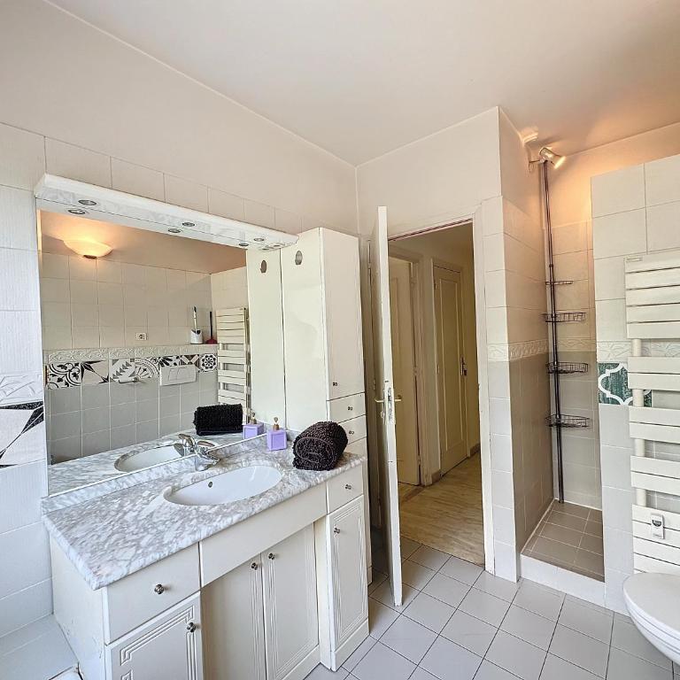 130m2 Terrasses, Jardin, 4chambres, Climatisation - Appartement 3 Chambres - 15