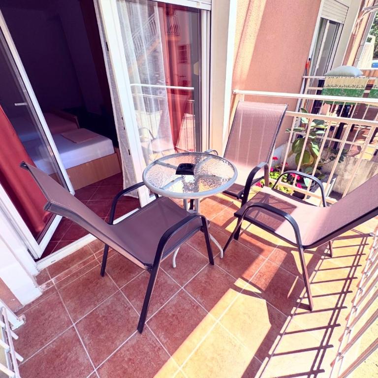 Guesthouse MB Knezevic - Studio - 5