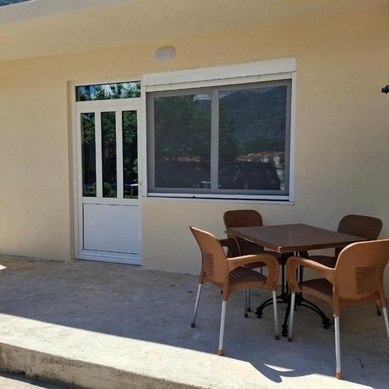 Apartman Lazovic Prcanj - Apartman sa 1 Spavaćom Sobom - 3