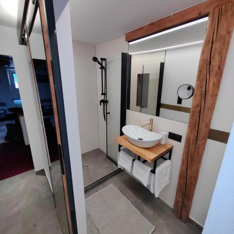 Gästehaus Groder - Standard Apartment mit 2 Schlafzimmern und Balkon - 6