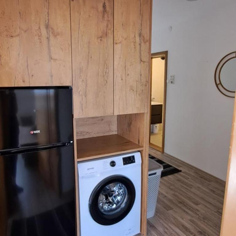 Sarajevo Place - Three-Bedroom Apartment - 11