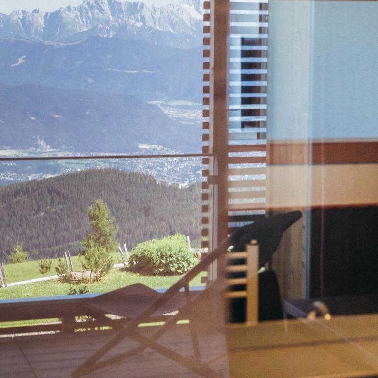Alpinhotel Pacheiner - Doppel-/Zweibettzimmer mit Bergblick - 1