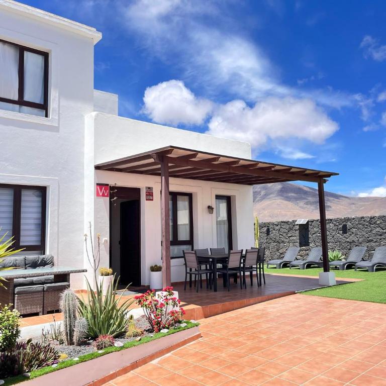 Casa Panadero's, 3 Bed Villa with Heated Pool - Three-Bedroom Villa - 1