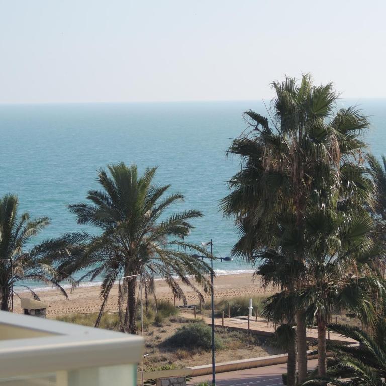Frente a playa de arena - Apartamento - 1