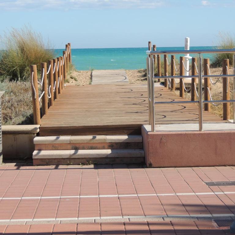 Frente a playa de arena - Apartamento - 3