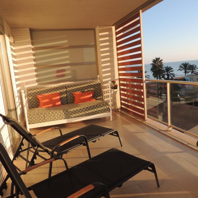 Frente a playa de arena - Apartamento - 9