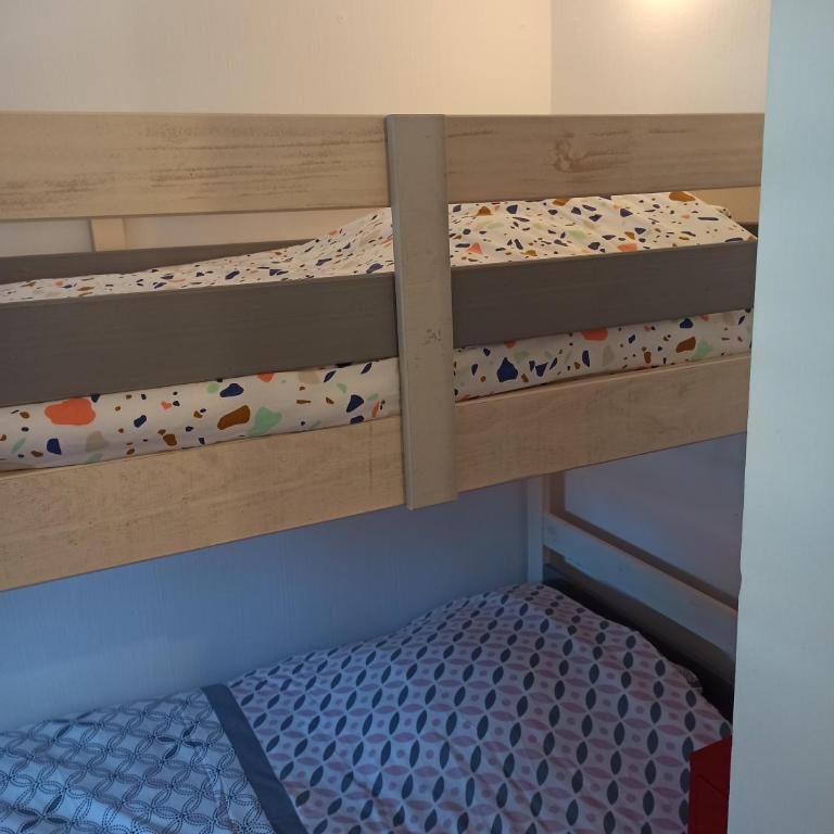Appartement familial avec piscine, proche mer et lac - Two-Bedroom Apartment - 10
