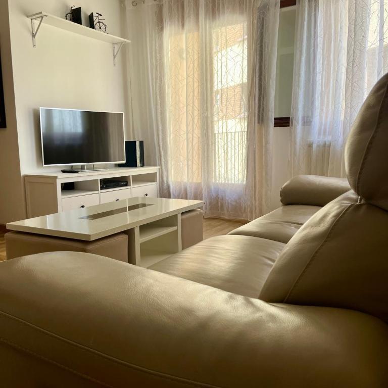 Piso completamente equipado en el centro de Benabarre - Apartamento de 2 dormitorios - 11