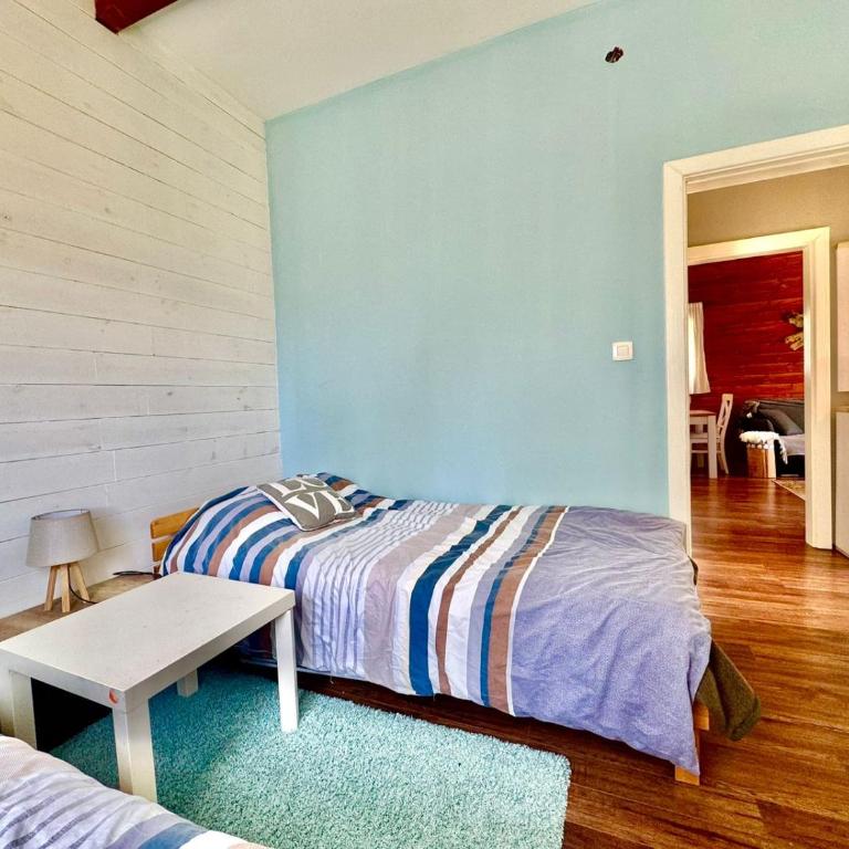 Snow White Chalet- Mountain Retreat in Kolašin - Kuća sa 2 Spavaće Sobe - 11